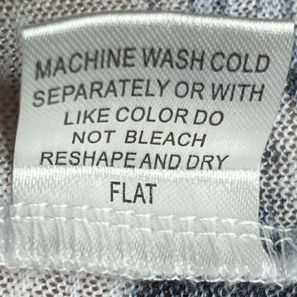 Crosby. White And Blue Stripe Button Back Closure Tank Top size Small - Picture 10 of 15